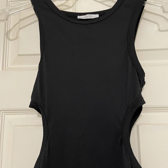 Zara fitted dress with side waist cut out - Picture 7 of 13